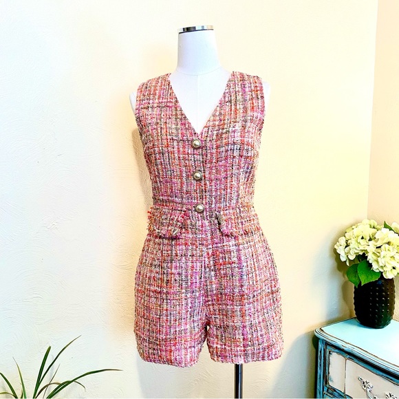 NWT Adelyn Rae Bailey Tweed Romper, Hot Pink, Pearl Button Detail, Barbie XS - Picture 3 of 7